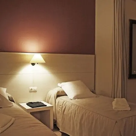 Hotel Santuari De Cura Randa